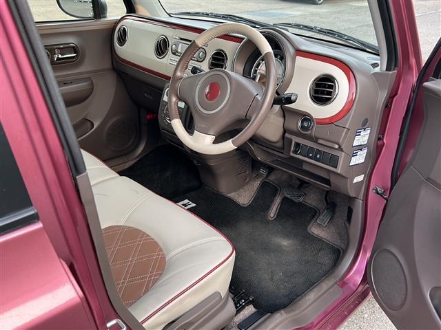 アルトラパンショコラ Ｘ　４ＷＤ／純正オーディオ／ＣＤ／ＦＭ／ＡＭ／Ｄ席シートヒーター／オートライト／ＨＩＤヘッドライト／純正ドアバイザー／純正フロアマット／スマートキー／ショコラ専用白ホイール（19枚目）