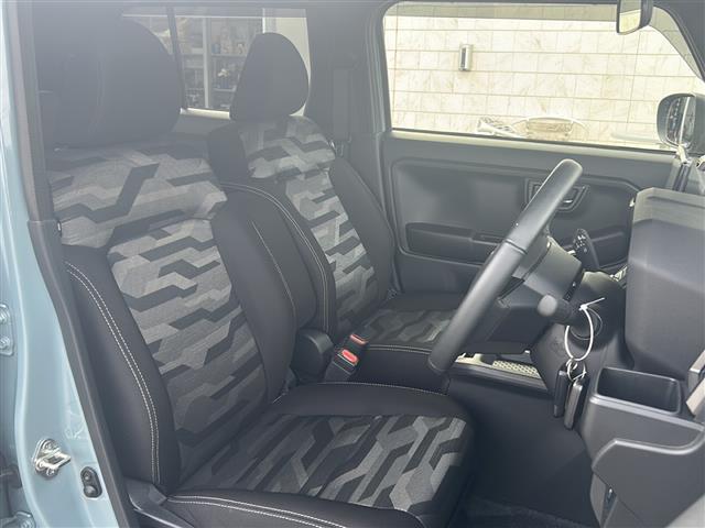 タフト Ｇ　ダーククロムベンチャー　４ＷＤ　スカイルーフ　９型ディスプレイオーディオ　フルセグＴＶ　Ｂｌｕｅｔｏｏｔｈ　バックカメラ　衝突軽減ブレーキ　シートヒーター　コーナーセンサー　ＬＥＤヘッドライト　オートライト　フォグランプ（16枚目）