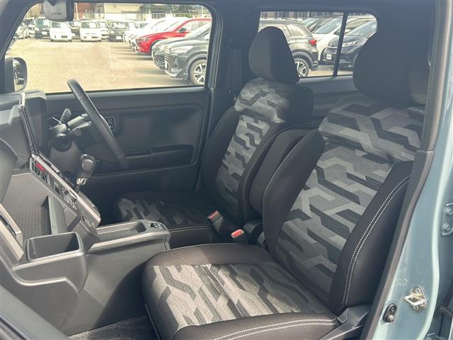 タフト Ｇ　ダーククロムベンチャー　４ＷＤ　スカイルーフ　９型ディスプレイオーディオ　フルセグＴＶ　Ｂｌｕｅｔｏｏｔｈ　バックカメラ　衝突軽減ブレーキ　シートヒーター　コーナーセンサー　ＬＥＤヘッドライト　オートライト　フォグランプ（18枚目）