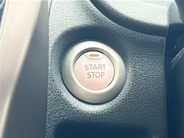 ノート e-パワー メダリスト ワンオーナー エマージェンシーブレーキ アラウンドビューモニター デジタルインナーミラー オーディオ USB ETC LEDヘッドライト オートライト レーンキープ ハーフレザーシート スマートキー(12枚目)