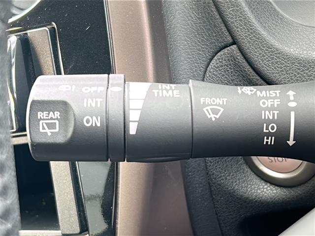 ノート e-パワー メダリスト ワンオーナー エマージェンシーブレーキ アラウンドビューモニター デジタルインナーミラー オーディオ USB ETC LEDヘッドライト オートライト レーンキープ ハーフレザーシート スマートキー(18枚目)