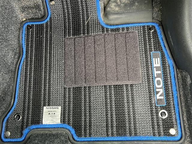 ノート e-パワー メダリスト ワンオーナー エマージェンシーブレーキ アラウンドビューモニター デジタルインナーミラー オーディオ USB ETC LEDヘッドライト オートライト レーンキープ ハーフレザーシート スマートキー(19枚目)