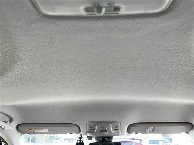 プリウス S バックカメラ 4WD LEDヘッドライト 純正ホイール Bluetooth ドライブレコーダー ETC 純正ナビ クルコン 純正フロアマット オートライト ドアバイザー 電格ミラー 盗難防止センサー(30枚目)