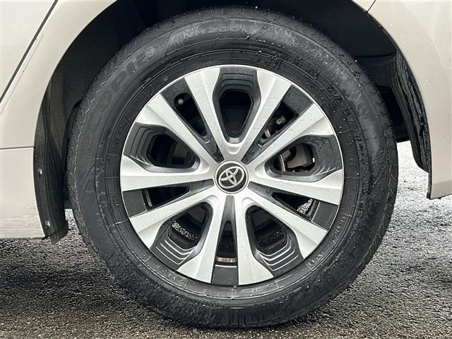 プリウス S バックカメラ 4WD LEDヘッドライト 純正ホイール Bluetooth ドライブレコーダー ETC 純正ナビ クルコン 純正フロアマット オートライト ドアバイザー 電格ミラー 盗難防止センサー(32枚目)