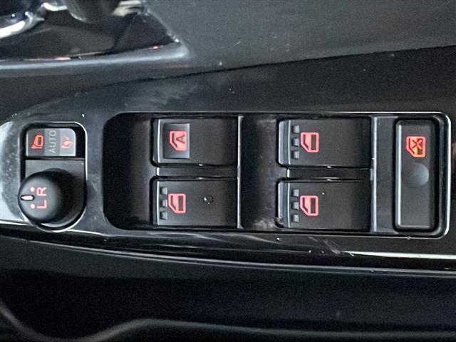 店頭販売もしておりますので、先に在庫が無くなってしまうこともございます。気になる車はまずはお問い合わせください！