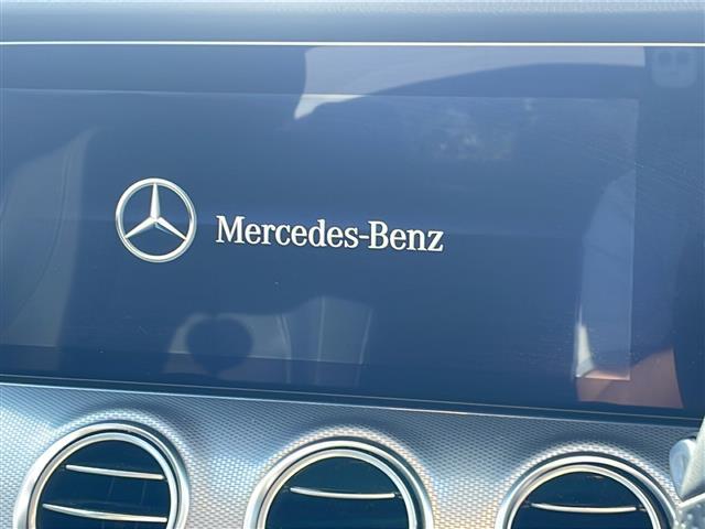 Eクラス E200 4マチック アバンギャルド 純ナビ 全方位C BSM BT フルセグ 電子P 前席シートヒーター 前席Pシート 電動トランクゲート 追従クルコン ブルメスタースピーカー 純正パフュームアトマイザー ETC 黒革シート スペアキー(19枚目)