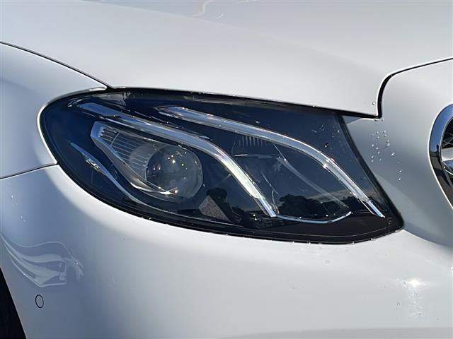 Eクラス E200 4マチック アバンギャルド 純ナビ 全方位C BSM BT フルセグ 電子P 前席シートヒーター 前席Pシート 電動トランクゲート 追従クルコン ブルメスタースピーカー 純正パフュームアトマイザー ETC 黒革シート スペアキー(32枚目)