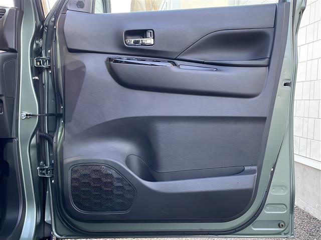 デリカミニ G 4WD ワンオナ 純9ナビ バックC BT フルセグ 片側パワスラ Eアシスト LEDヘッドライト フォグ 前席シートヒーター ハーフレザー 自動防眩ミラー 黒革巻ステアリング ステリモ スペアキー(22枚目)