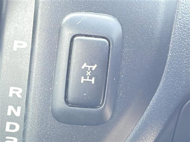 タウンエーストラック DX Xエディション 4WD2WD切替有 オートマシフト ナビ フルセグTV Bluetooth CDDVD再生 現状冬タイヤ 夏タイヤ別積有 リモコンキー 荷台ゴムマット ゴムフロアマット バックフォグ エアコン(5枚目)