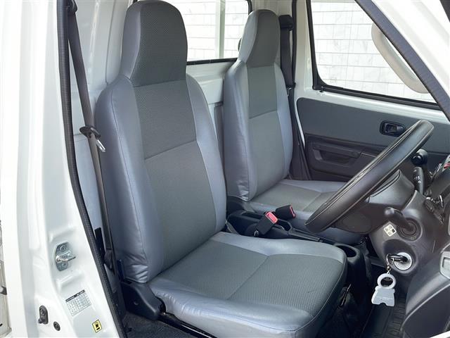 タウンエーストラック DX Xエディション 4WD2WD切替有 オートマシフト ナビ フルセグTV Bluetooth CDDVD再生 現状冬タイヤ 夏タイヤ別積有 リモコンキー 荷台ゴムマット ゴムフロアマット バックフォグ エアコン(19枚目)