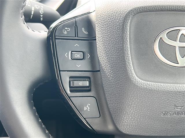 プリウス G 4WD 寒冷地仕様 純正ナビ フルセグTV Bluetooth バックカメラ トヨタセーフティセンス 前席シートヒーター レーダークルーズ クリアランスソナー LEDヘッドライト スマートキー(7枚目)