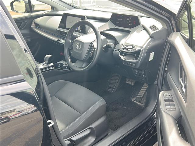 プリウス G 4WD 寒冷地仕様 純正ナビ フルセグTV Bluetooth バックカメラ トヨタセーフティセンス 前席シートヒーター レーダークルーズ クリアランスソナー LEDヘッドライト スマートキー(23枚目)