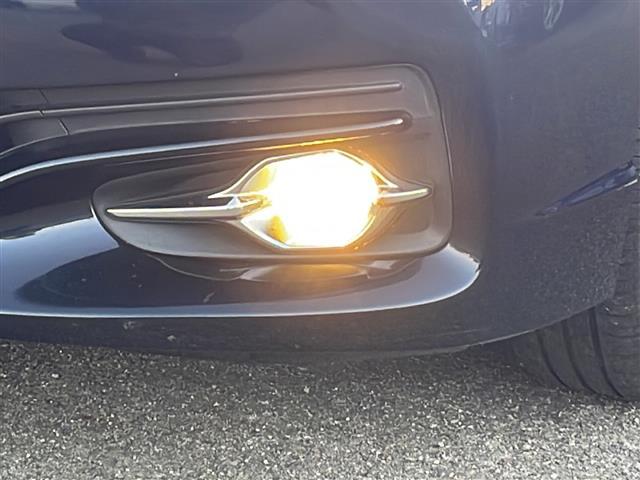 シャトル ハイブリッドＸ　４ＷＤ　ナビ　フルセグＴＶ　シティブレーキ　クルーズコントロール　ＥＴＣ　パドルシフト　ハーフレザーシート　革巻きステアリング　オートライト　フォグランプ　社外アルミホイール　横滑り防止　スマートキー（26枚目）