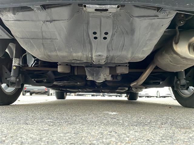 シャトル ハイブリッドＸ　４ＷＤ　ナビ　フルセグＴＶ　シティブレーキ　クルーズコントロール　ＥＴＣ　パドルシフト　ハーフレザーシート　革巻きステアリング　オートライト　フォグランプ　社外アルミホイール　横滑り防止　スマートキー（43枚目）