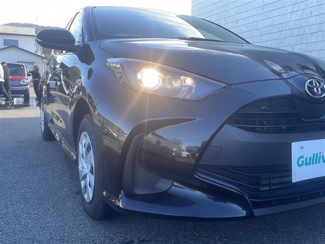 ヤリス Ｘ　４ＷＤ　寒冷地仕様　純正ナビ　ｂｌｕｅｔｏｏｔｈ　バックカメラ　衝突被害軽減ブレーキ　クルーズコントロール追従有　コーナーセンサー　ＥＴＣ　レーンキープアシスト　純正フロアマット　スマートキー（32枚目）