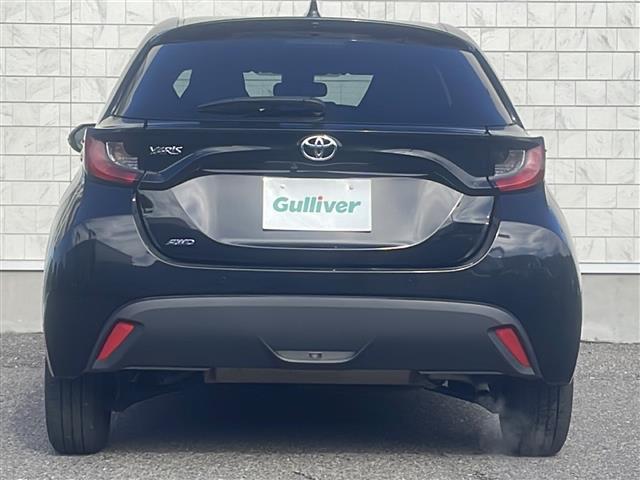 ヤリス Ｘ　４ＷＤ　寒冷地仕様　純正ナビ　ｂｌｕｅｔｏｏｔｈ　バックカメラ　衝突被害軽減ブレーキ　クルーズコントロール追従有　コーナーセンサー　ＥＴＣ　レーンキープアシスト　純正フロアマット　スマートキー（38枚目）