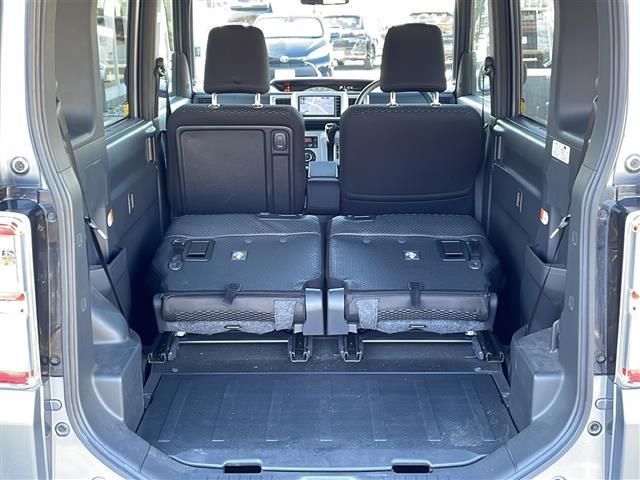 ピクシスメガ Ｌ　４ＷＤ　純正ナビ　ワンセグＴＶ　Ｂｌｕｅｔｏｏｔｈ　左側パワースライドドア　シートヒーター　オートライト　ＨＩＤライト　横滑防止　社外アルミホイール　スマートキー　フロアマット　ドアバイザースペアキー（28枚目）