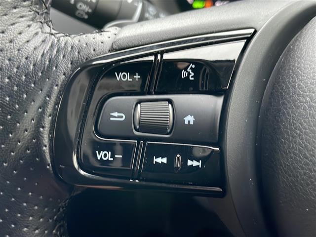 ヴェゼル ｅ：ＨＥＶ　Ｘ　４ＷＤ　純正ナビ　フルセグＴＶ　Ｂｌｕｅｔｏｏｔｈ　バックカメラ　ホンダセンシング　ＬＥＤヘッドライト　フォグランプ　オートライト　シートヒーター　ワイヤレス充電　ＥＴＣ２．０　オートライト　スマキー（8枚目）