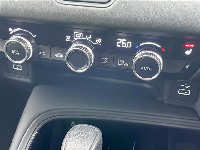 ヴェゼル ｅ：ＨＥＶ　Ｘ　４ＷＤ　純正ナビ　フルセグＴＶ　Ｂｌｕｅｔｏｏｔｈ　バックカメラ　ホンダセンシング　ＬＥＤヘッドライト　フォグランプ　オートライト　シートヒーター　ワイヤレス充電　ＥＴＣ２．０　オートライト　スマキー（11枚目）