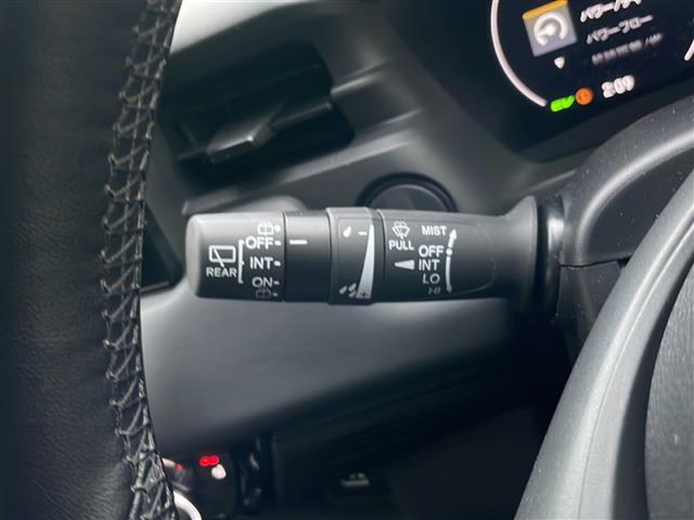 ヴェゼル ｅ：ＨＥＶ　Ｘ　４ＷＤ　純正ナビ　フルセグＴＶ　Ｂｌｕｅｔｏｏｔｈ　バックカメラ　ホンダセンシング　ＬＥＤヘッドライト　フォグランプ　オートライト　シートヒーター　ワイヤレス充電　ＥＴＣ２．０　オートライト　スマキー（16枚目）