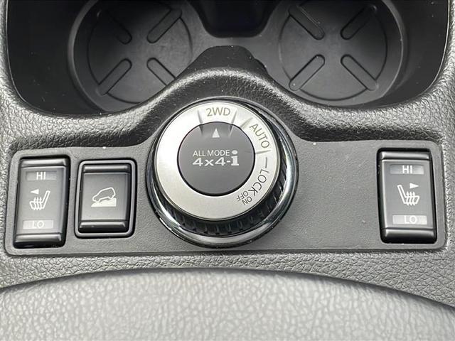 エクストレイル 20X エマージェンシーブレーキパッケージ 4WD 7人乗 純正ナビ フルセグTV Bluetooth バックカメラ フリップダウンモニター 衝突軽減ブレーキ シートヒーター ETC 電動リアゲート フォグランプ ドライブレコーダ スマートキー(9枚目)