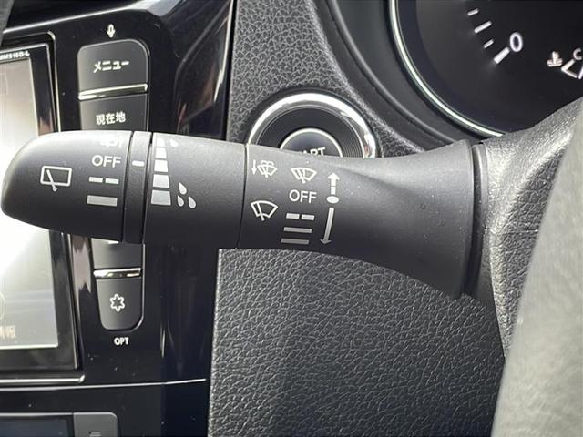 エクストレイル 20X エマージェンシーブレーキパッケージ 4WD 7人乗 純正ナビ フルセグTV Bluetooth バックカメラ フリップダウンモニター 衝突軽減ブレーキ シートヒーター ETC 電動リアゲート フォグランプ ドライブレコーダ スマートキー(12枚目)