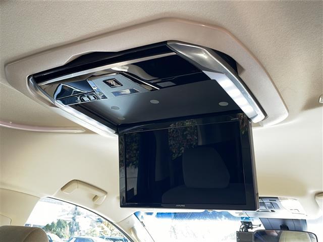 アルファード ２．５Ｘ　４ＷＤ　ワンオーナー　ＡＬＰＩＮＥナビ　フルセグＴＶ　Ｂｌｕｅｔｏｏｔｈ　Ｂカメラ　ＡＬＰＩＮＥフリップダウンモニター　両側パワースライドドア　クルコン　衝突軽減ブレーキ　ＥＴＣ　ドラレコ　スマキー（7枚目）