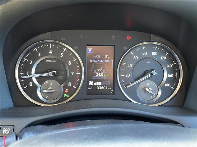 アルファード ２．５Ｘ　４ＷＤ　ワンオーナー　ＡＬＰＩＮＥナビ　フルセグＴＶ　Ｂｌｕｅｔｏｏｔｈ　Ｂカメラ　ＡＬＰＩＮＥフリップダウンモニター　両側パワースライドドア　クルコン　衝突軽減ブレーキ　ＥＴＣ　ドラレコ　スマキー（13枚目）