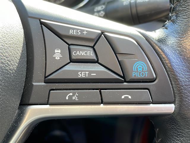 エクストレイル ２０Ｘｉ　２ＷＤ４ＷＤ切替有　純正１０型ナビ　フルセグＴＶ　Ｂｌｕｅｔｏｏｔｈ　全方位モニター　プロパイロット　衝突気軽減ブレーキ　パワーバックドア　前後シートヒーター　ＥＴＣ　レーンキープ　スマートキー（5枚目）