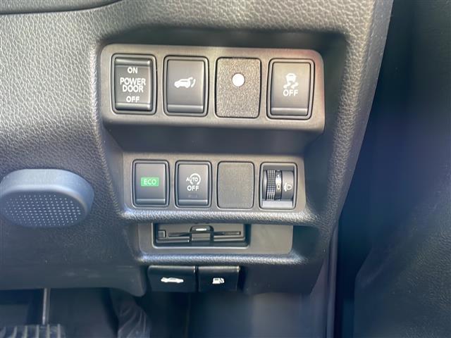 エクストレイル ２０Ｘｉ　２ＷＤ４ＷＤ切替有　純正１０型ナビ　フルセグＴＶ　Ｂｌｕｅｔｏｏｔｈ　全方位モニター　プロパイロット　衝突気軽減ブレーキ　パワーバックドア　前後シートヒーター　ＥＴＣ　レーンキープ　スマートキー（10枚目）