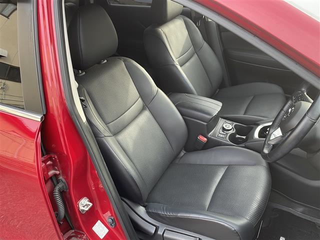 エクストレイル ２０Ｘｉ　２ＷＤ４ＷＤ切替有　純正１０型ナビ　フルセグＴＶ　Ｂｌｕｅｔｏｏｔｈ　全方位モニター　プロパイロット　衝突気軽減ブレーキ　パワーバックドア　前後シートヒーター　ＥＴＣ　レーンキープ　スマートキー（21枚目）