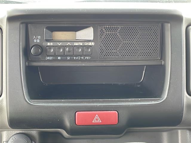 エブリイ ＰＡ　４ＷＤボタン有　オートマシフト　純正ラジオ　両側スライドドア　純正ゴムマット　ドアバイザー　スペアキー　ヘッドアップコンソール　純正スチールホイール（3枚目）