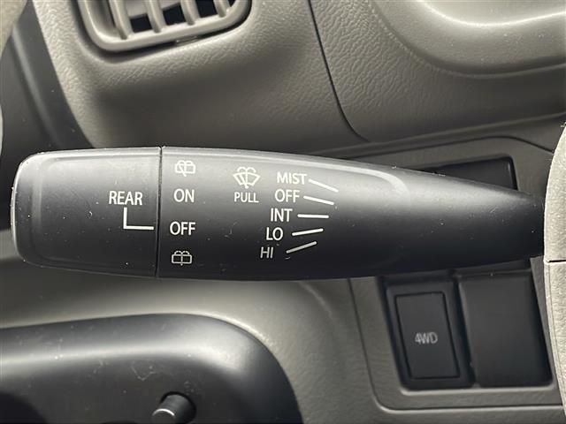 エブリイ ＰＡ　４ＷＤボタン有　オートマシフト　純正ラジオ　両側スライドドア　純正ゴムマット　ドアバイザー　スペアキー　ヘッドアップコンソール　純正スチールホイール（9枚目）