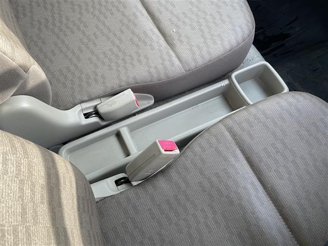 エブリイ ＰＡ　４ＷＤボタン有　オートマシフト　純正ラジオ　両側スライドドア　純正ゴムマット　ドアバイザー　スペアキー　ヘッドアップコンソール　純正スチールホイール（10枚目）