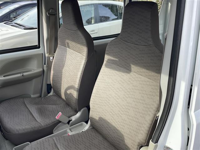 エブリイ ＰＡ　４ＷＤボタン有　オートマシフト　純正ラジオ　両側スライドドア　純正ゴムマット　ドアバイザー　スペアキー　ヘッドアップコンソール　純正スチールホイール（18枚目）