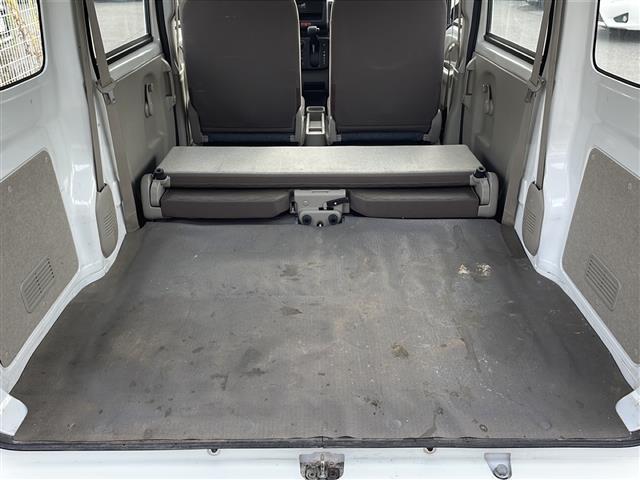 エブリイ ＰＡ　４ＷＤボタン有　オートマシフト　純正ラジオ　両側スライドドア　純正ゴムマット　ドアバイザー　スペアキー　ヘッドアップコンソール　純正スチールホイール（23枚目）