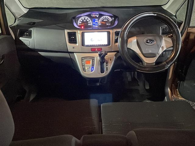 ステラ カスタムR メモリナビ TV ETC スペアキー 電格ミラー 純正フロアマット 純正ドアバイザー 社外14インチAWプッシュスタート スマートキー HIDヘッドライト フォグランプ 盗難防止システム AAC(4枚目)