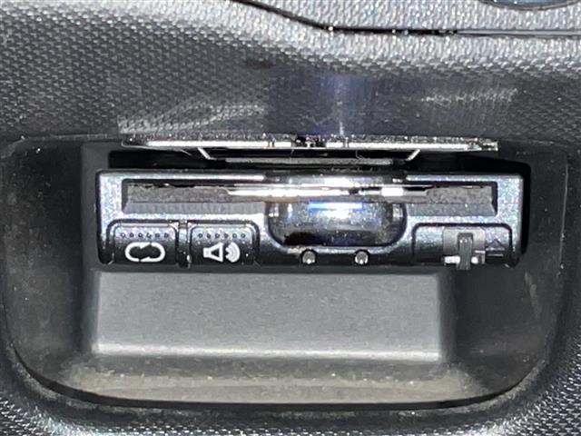 ステラ カスタムR メモリナビ TV ETC スペアキー 電格ミラー 純正フロアマット 純正ドアバイザー 社外14インチAWプッシュスタート スマートキー HIDヘッドライト フォグランプ 盗難防止システム AAC(11枚目)