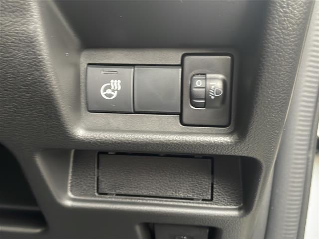 スペーシアギア ハイブリッドＸＺ　４ＷＤ　デュアルセンサーブレーキサポート　スリムサーキュレーター　両側パワースライドドア　ハイビームアシスト　シートヒーター　オートライト　ＨＵＤ　ＬＥＤヘッドライト　ルーフレール　スマートキー（9枚目）