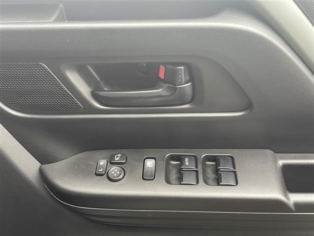 スペーシアギア ハイブリッドＸＺ　４ＷＤ　デュアルセンサーブレーキサポート　スリムサーキュレーター　両側パワースライドドア　ハイビームアシスト　シートヒーター　オートライト　ＨＵＤ　ＬＥＤヘッドライト　ルーフレール　スマートキー（15枚目）