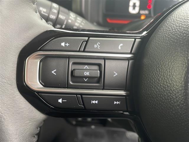 スペーシアギア ハイブリッドＸＺ　４ＷＤ　デュアルセンサーブレーキサポート　スリムサーキュレーター　両側パワースライドドア　ハイビームアシスト　シートヒーター　オートライト　ＨＵＤ　ＬＥＤヘッドライト　ルーフレール　スマートキー（16枚目）