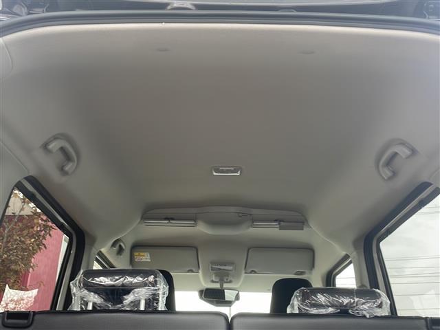 スペーシアギア ハイブリッドＸＺ　４ＷＤ　デュアルセンサーブレーキサポート　スリムサーキュレーター　両側パワースライドドア　ハイビームアシスト　シートヒーター　オートライト　ＨＵＤ　ＬＥＤヘッドライト　ルーフレール　スマートキー（28枚目）