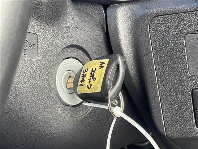 ピクシスエポック Ｌ　社外ナビ　フルセグ　ＢＴ　前後ドラレコ　取説　地図ＳＤ　リモコンキー　キーレス　純正フロアマット　ＴＶキャンセラー　横滑り防止　アイドリングストップ　盗難防止装置　ハロゲンヘッドライト　ドアバイザー（11枚目）