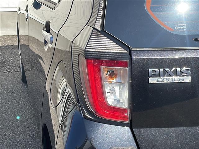 ピクシスエポック Ｌ　社外ナビ　フルセグ　ＢＴ　前後ドラレコ　取説　地図ＳＤ　リモコンキー　キーレス　純正フロアマット　ＴＶキャンセラー　横滑り防止　アイドリングストップ　盗難防止装置　ハロゲンヘッドライト　ドアバイザー（30枚目）