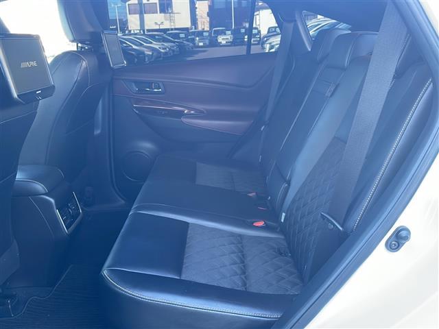 ハリアーハイブリッド プレミアム　４ＷＤ　純正モデリスタフルエアロ　サンルーフ　Ｂｌｕｔｏｏｔｈ　バックカメラ　ＡＬＰＩＮＥナビ　フルセグＴＶ　ＥＴＣ　コーナーセンサー　純正ＬＥＤライト　オートライト　ドライブレコーダー前　電動ハッチ（23枚目）