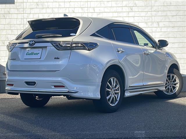 ハリアーハイブリッド プレミアム　４ＷＤ　純正モデリスタフルエアロ　サンルーフ　Ｂｌｕｔｏｏｔｈ　バックカメラ　ＡＬＰＩＮＥナビ　フルセグＴＶ　ＥＴＣ　コーナーセンサー　純正ＬＥＤライト　オートライト　ドライブレコーダー前　電動ハッチ（40枚目）