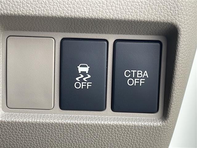 N-WGN Gコンフォートパッケージ 4WD 横滑り防止 SD純正ナビ ワンセグTV Bluetooth バックカメラ ETC オートライト 純正LEDライト 純正無限フロア―マット 純正無限バイザー 取扱説明書 スマートキー スペアキ(5枚目)