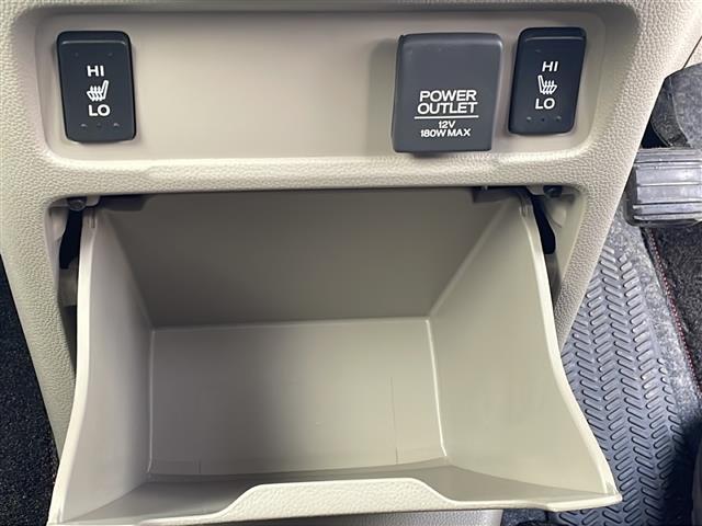 N-WGN Gコンフォートパッケージ 4WD 横滑り防止 SD純正ナビ ワンセグTV Bluetooth バックカメラ ETC オートライト 純正LEDライト 純正無限フロア―マット 純正無限バイザー 取扱説明書 スマートキー スペアキ(6枚目)