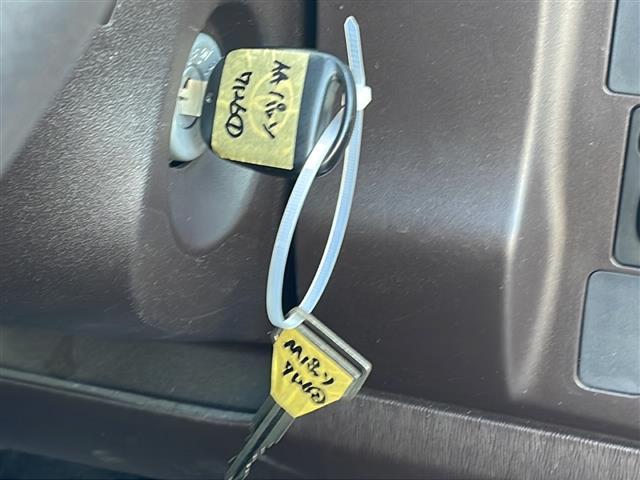 パッソ Ｘ　純正ナビ　ワンセグ　ワイパーデザイアー　電格ミラー　ビルトインＥＴＣ　ドアバイザー　ＬＥＤヘッドライト　フォグランプ　リモコンキー　スペアキー　純正ホイールキャップ付　純正フロアマット　取扱説明書（9枚目）