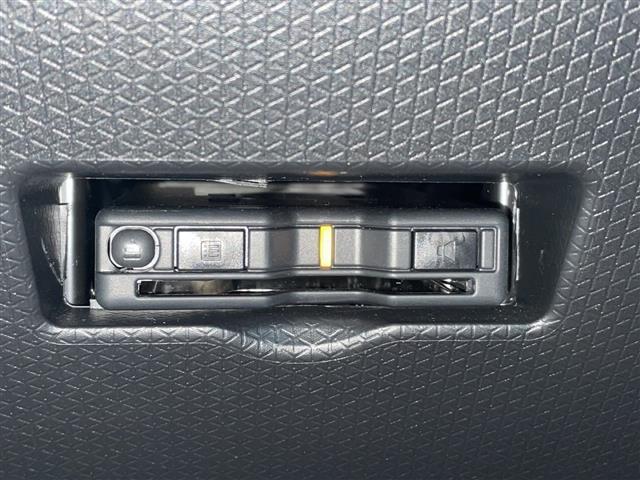 タント ファンクロス 4WD 純正ナビ フルセグTV Bluetooth 両側パワースライドドア スマートアシストIII 前席シートヒーター コーナーセンサー LEDヘッドライト フォグランプルーフレール スマートキー(11枚目)